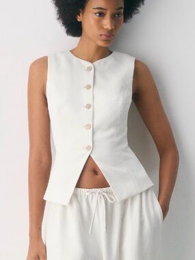 Sleeveless Cream Button-Front Tailored Top